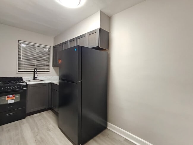 Photo - 131 Forest Ave Unit 7C