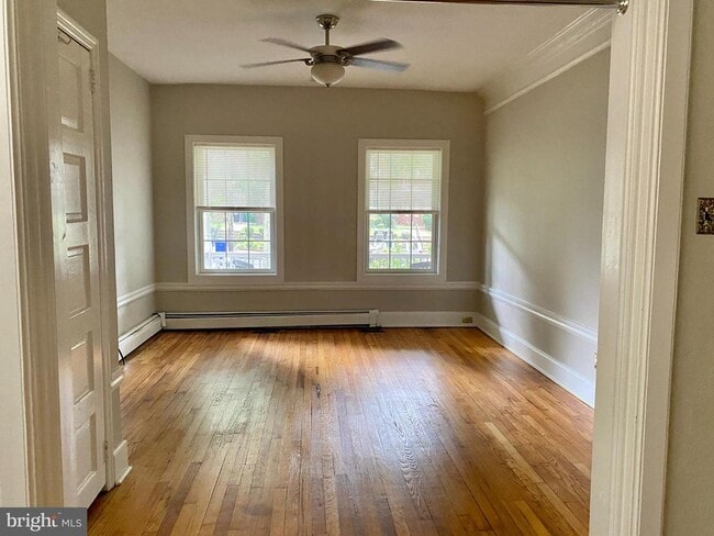 Building Photo - 1509 Delaware Ave Rental
