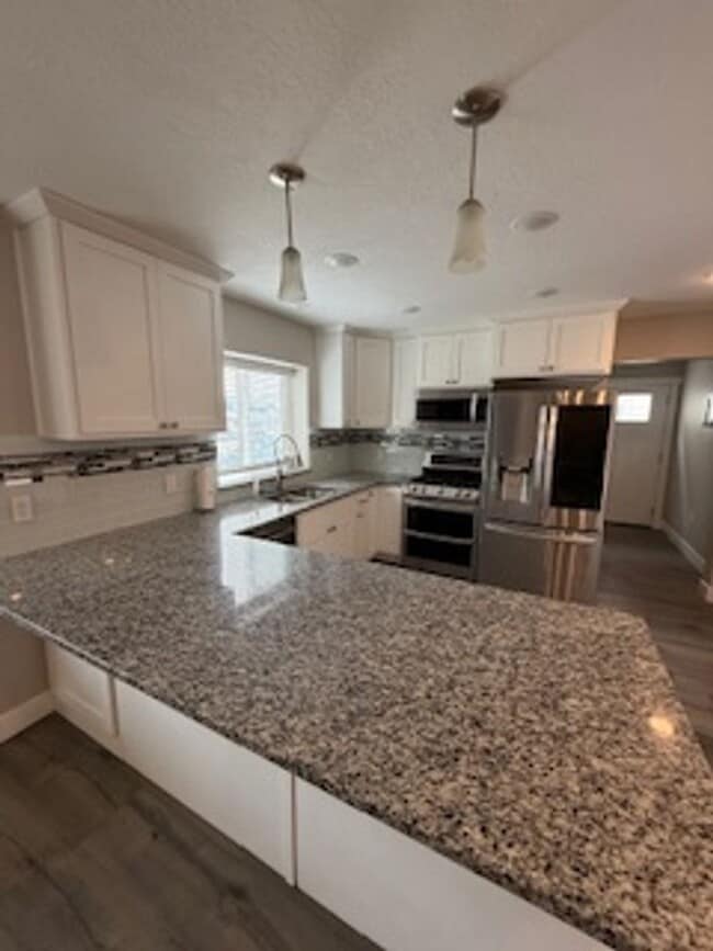 Photo - Gorgeous 6-bedroom, 4-bathroom in Charming Salem