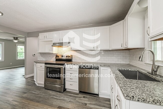 1217 E South Ave