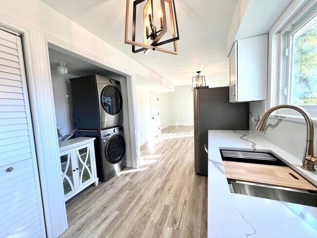 Photo - 1373 Cimarron Ct