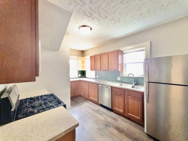 Photo - 5039 Miami St