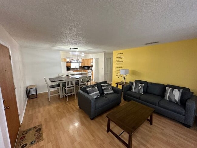 Photo - Rent Special: Receive $100 in rent credit ...