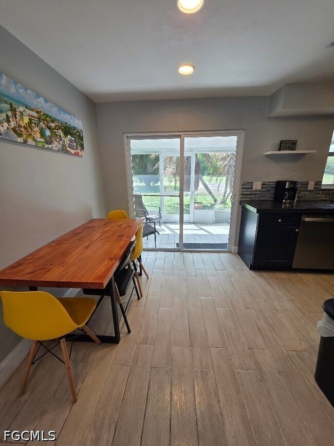 Photo - 311 Schoolside Dr