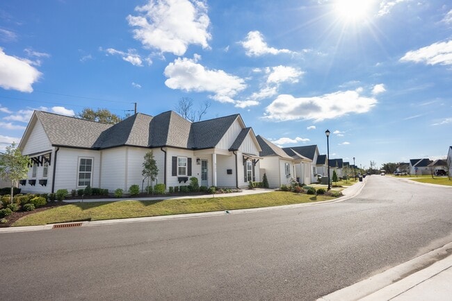 Country Club Cottages