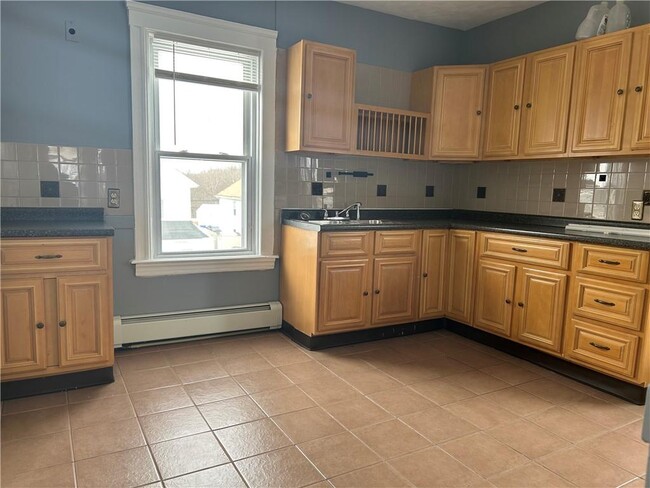 Photo - 38 Larch St Apartment Unit 2