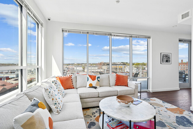 Photo - The Beverly Collection: The Block Apartments