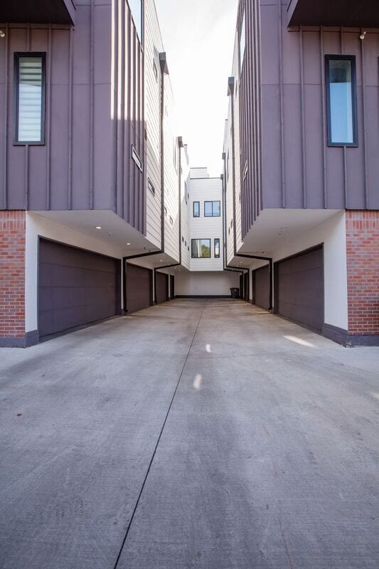 Photo - 2450 N Garrett Ave