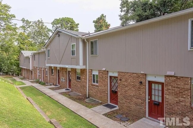 Building Photo - 205 Sunrise Ln