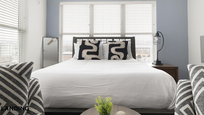 Photo - 302 13th St S Unidad PH702