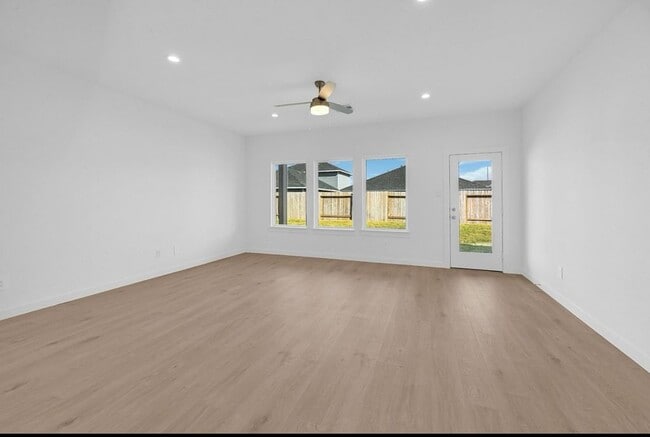 Photo - 31827 Kellan Grv Ct