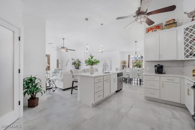Photo - 1833 N Bahama Ave