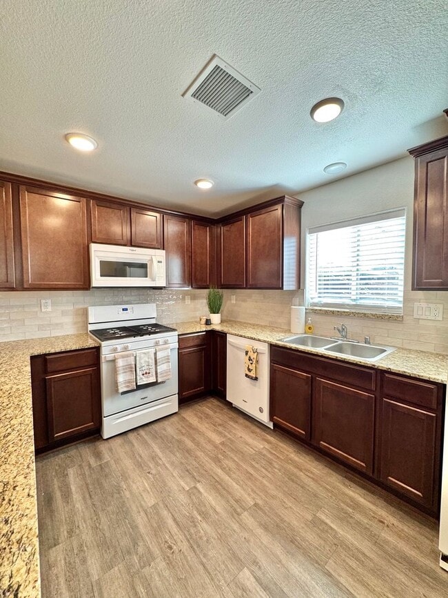 Photo - 3 bedroom home in Lemmon