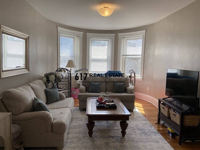 16 Fuller St Unit 5