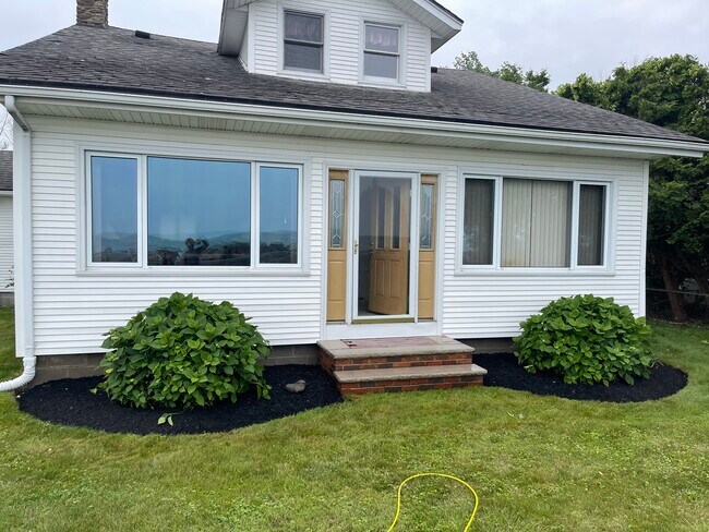 Photo - 6588 Shore Acres Dr