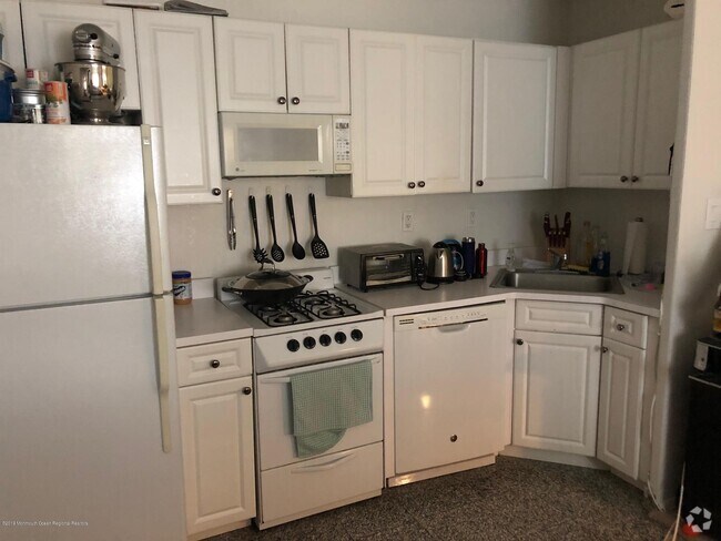 Building Photo - 10 Ocean Blvd Unit 1G Rental