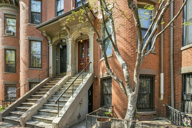 Building Photo - 97 Appleton St Unit A Rental
