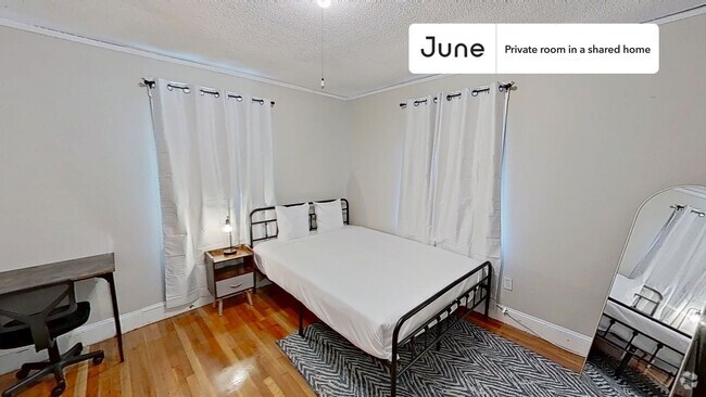 Building Photo - Private bedroom in 4 bed/1 bath Home Unit A