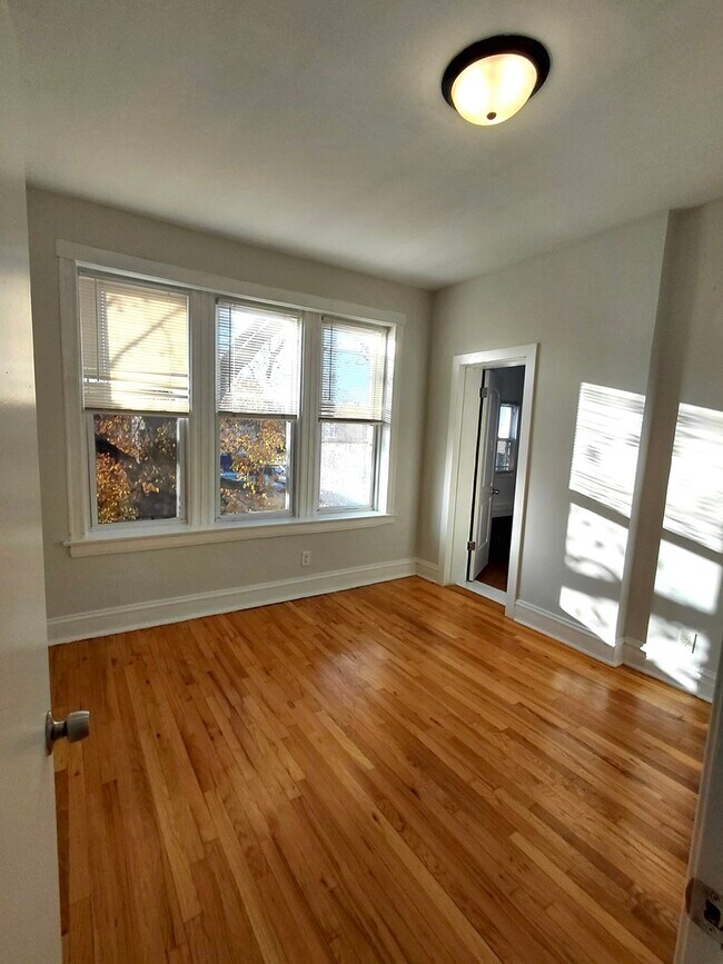 Photo - 1255 N Harding Ave Unidad 2S