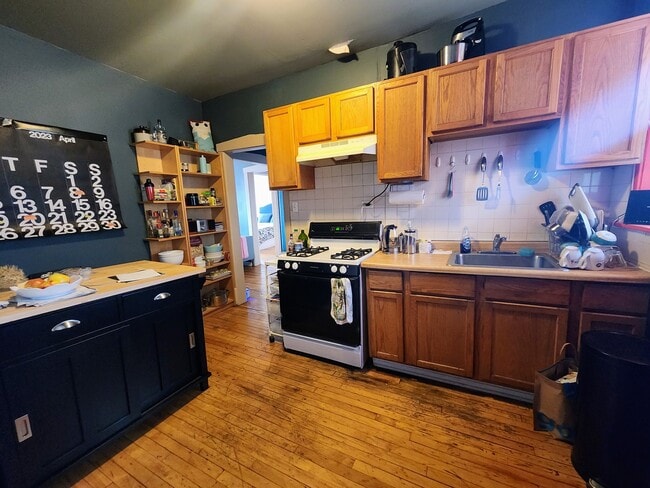 Photo - 2218 N St Louis Ave Unit 2