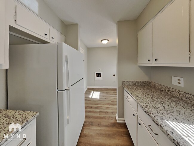 Photo - 1725 Prado Ave