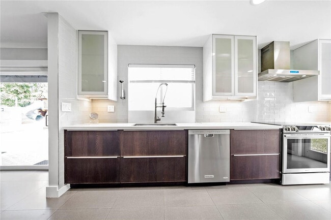 Photo - 15276 Harrison Rd