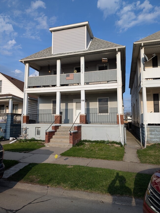 Building Photo - 1159 McKinley St Unit A