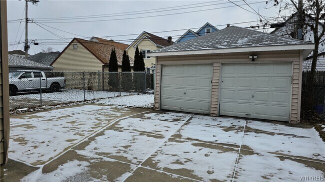 Photo - 307 Sterling Ave