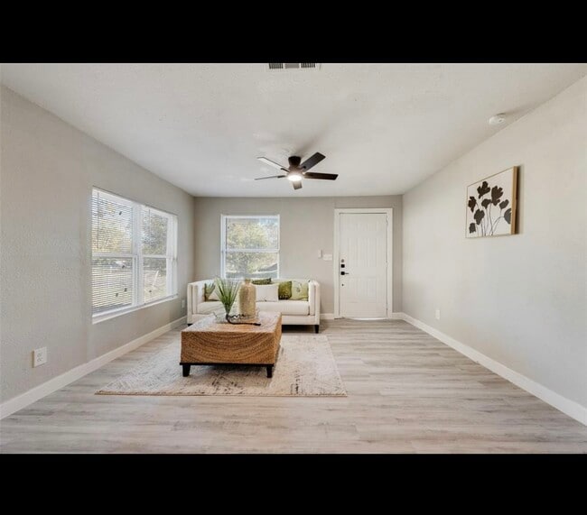 Photo - 109 Lydia St