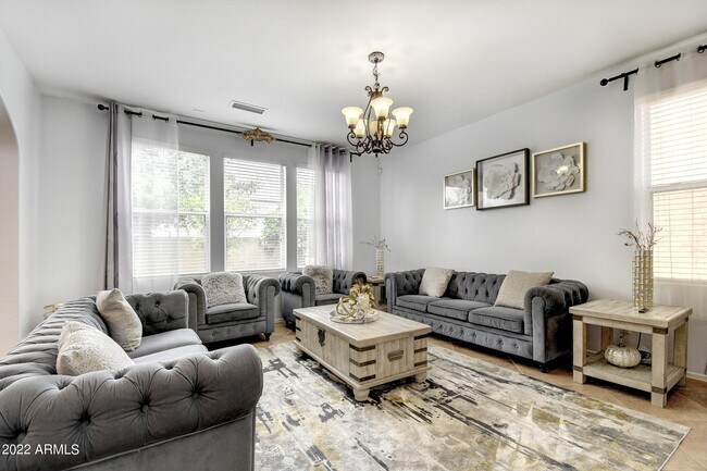 Photo - 1120 N Crosscreek Dr