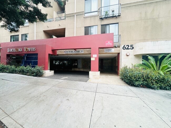 Photo - 625 S Berendo St Unidad 213
