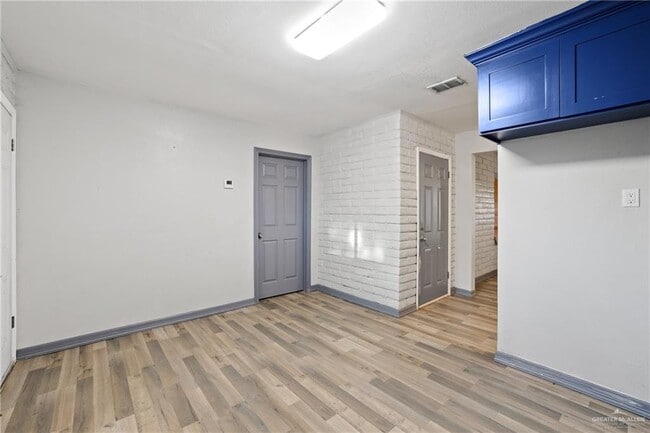 Photo - 18 S 26th St