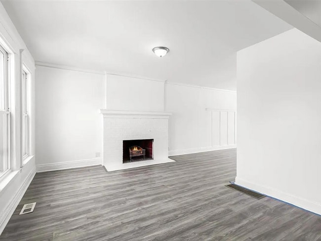 Photo - 216 Holbrook Ave