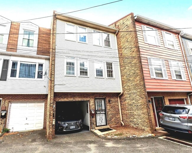 Photo - 1902 Curtis Ct SE