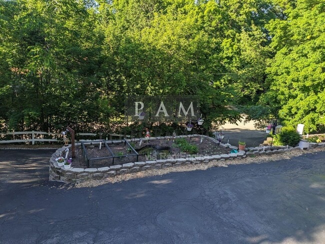 Photo - 21225 Mary Lynn Dr
