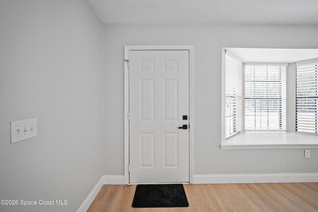 Photo - 1328 Union St SE