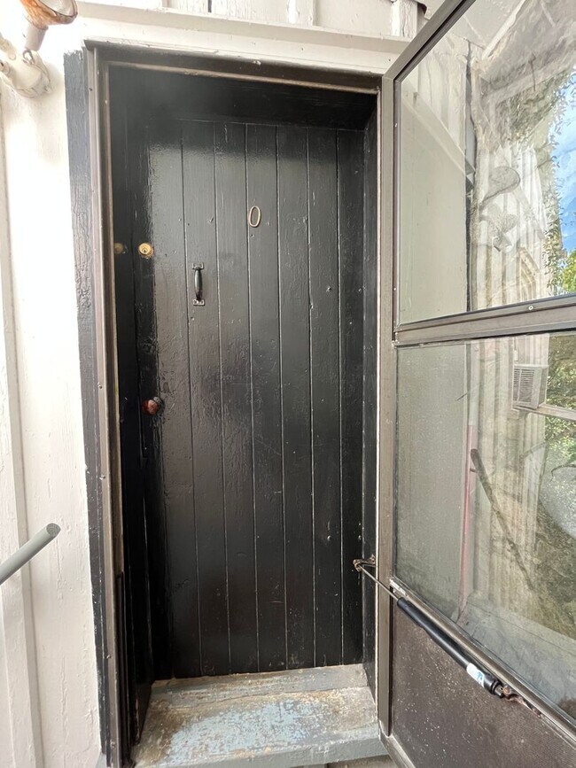 Photo - 37 Smith Street Unit 3