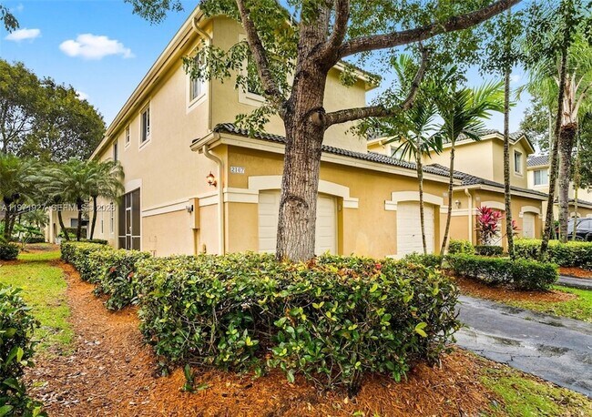 Photo - 2167 Hacienda Terrace