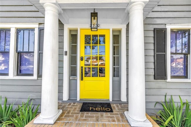 Photo - 2320 5th St N