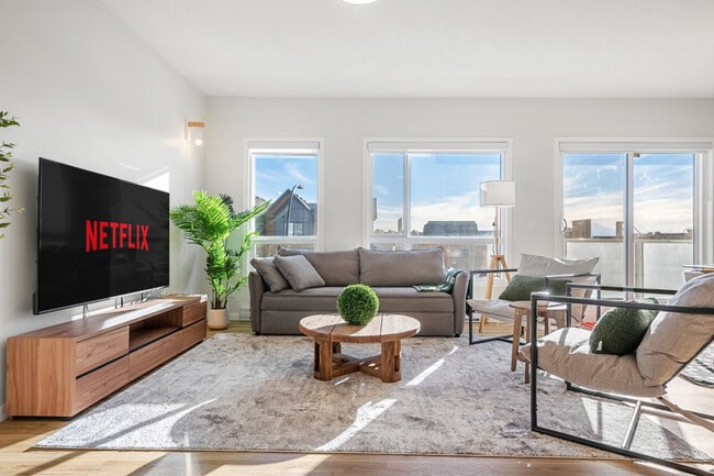 Photo - 220 Seton Grove SE Unit ID1314517P