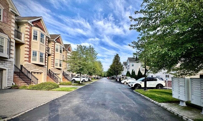 Photo - 145 Blue Heron Dr