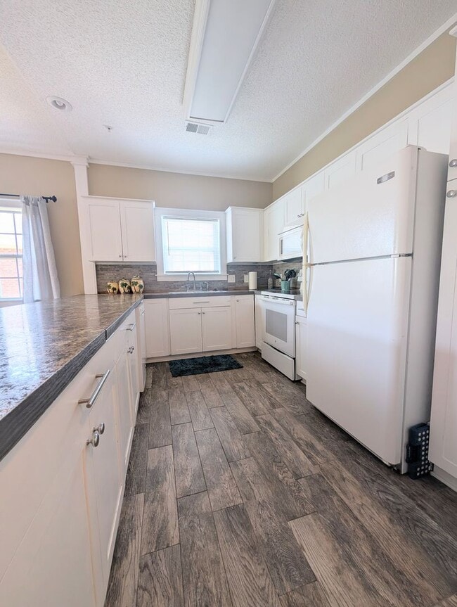 Photo - 2 Bed 2 Bath Condo - Long Term Rental in Myrtle Beach, SC Unit 304