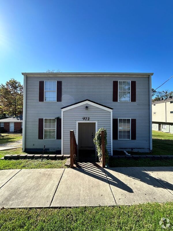 Building Photo - 972 Strouse Ave Rental