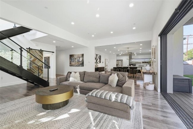 Photo - 5487 Blanco Way