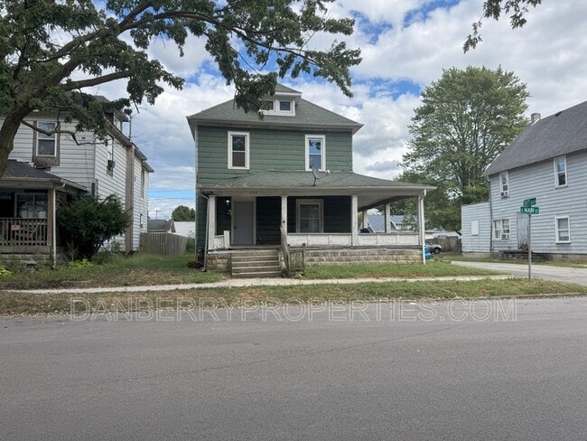 Photo - 428 S Main St
