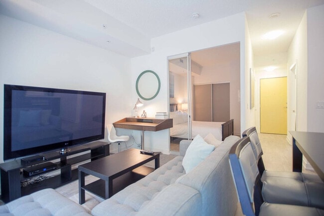 Photo - 199 Richmond St W Unit SI ID1579053P
