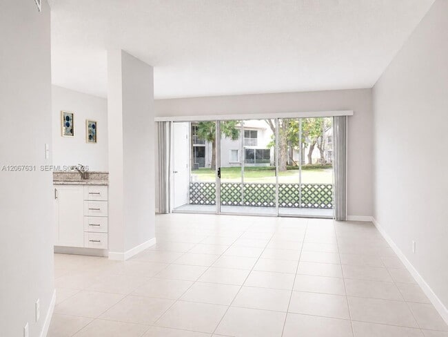 Photo - 9221 SW 138th Pl Unit 9221