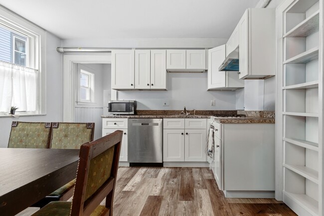 Photo - 630 Centre St Unit 1F