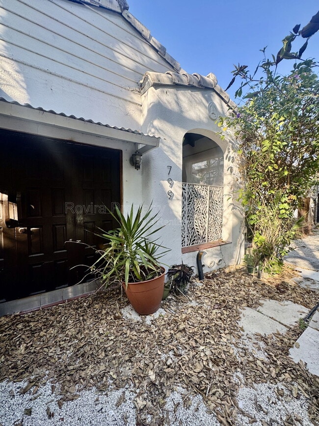 Building Photo - 799 NE 70th St