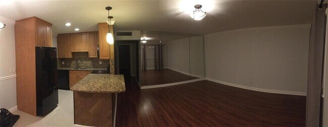 Photo - 276 Monaco Blvd